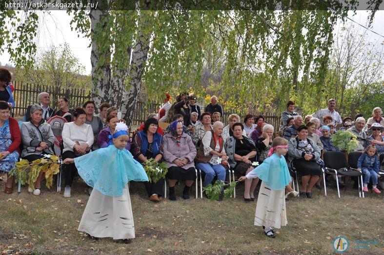 200 пирожков и блинчиков съели сазоновцы 30 сентября на празднике в честь села (ФОТО)