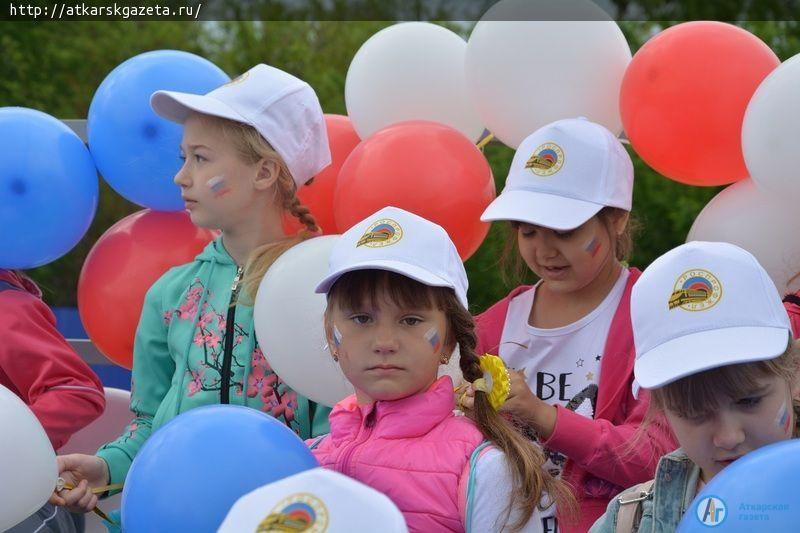 На стадионе «Локомотив» проходит спортивный праздник «Спорт поколений»