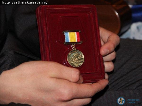 Четверо аткарских выпускников удостоены Почетных знаков Губернатора области